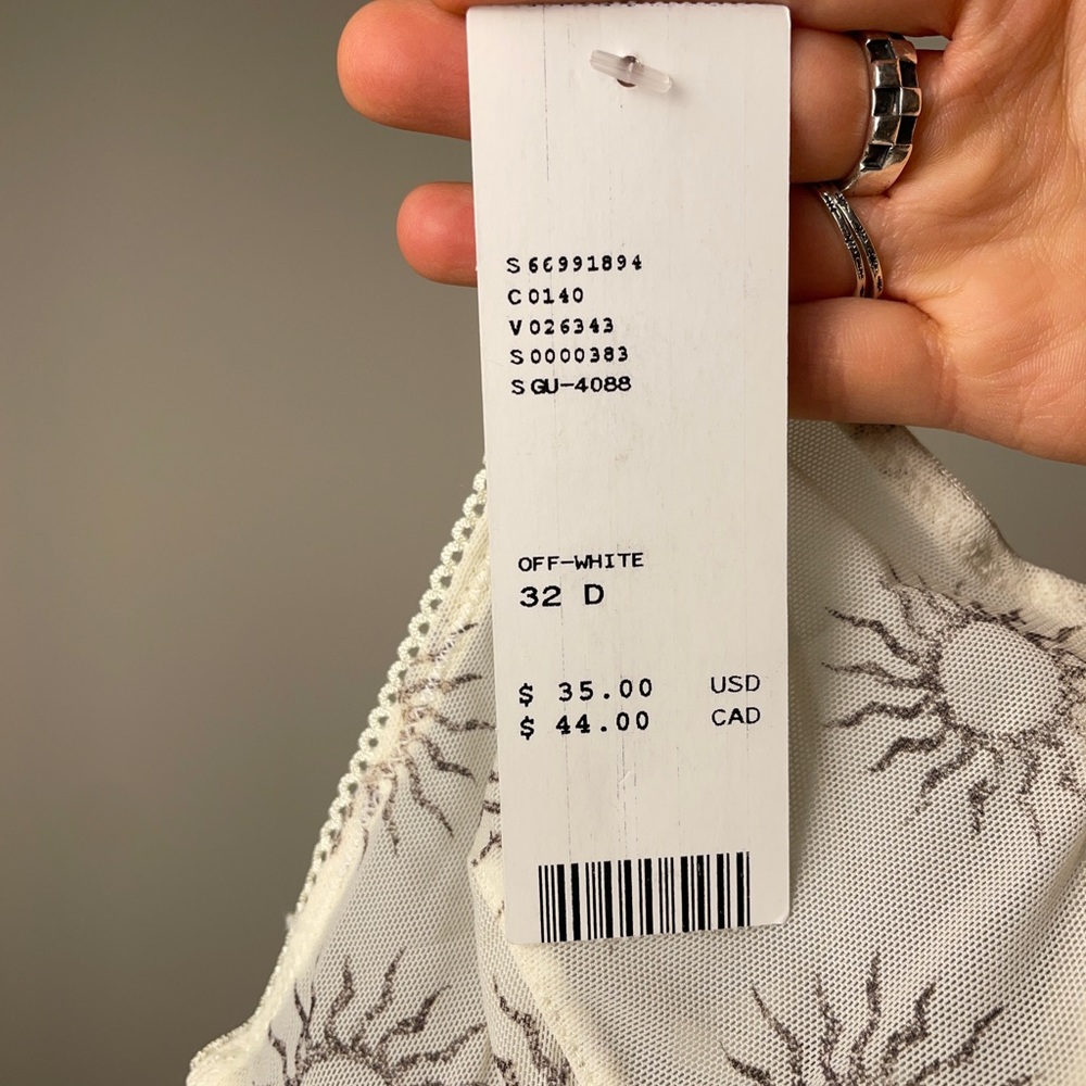 NWT Out From Under Unlined Mesh Bra - 32D